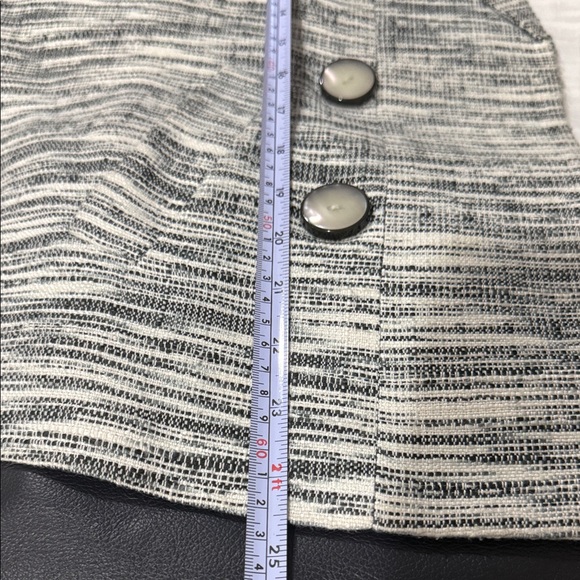 Kasper Monochrome Textured Blazer - Picture 6 of 9